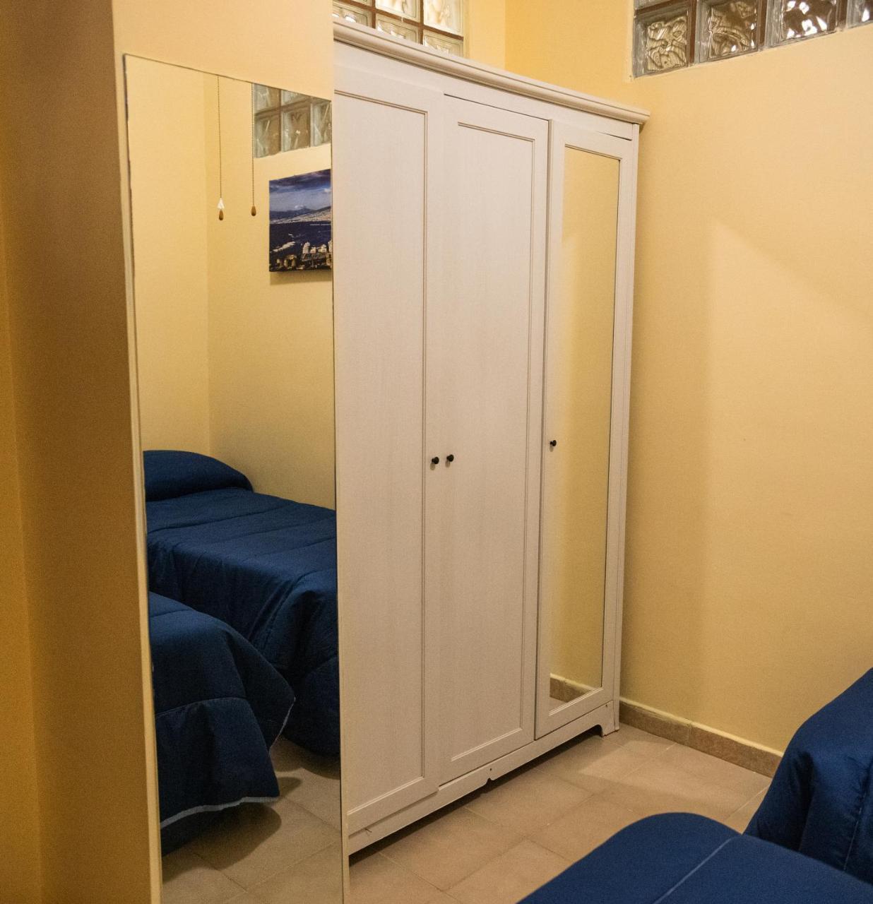 Casa Vacanza Dinastia Borbone - Centro Storico Nápoles Exterior foto